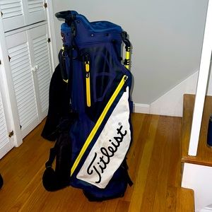 Titleist golf bag